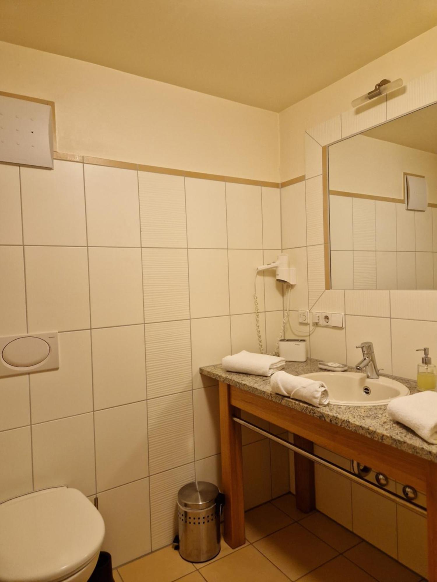 Landgasthof Krone Зенден Номер фото